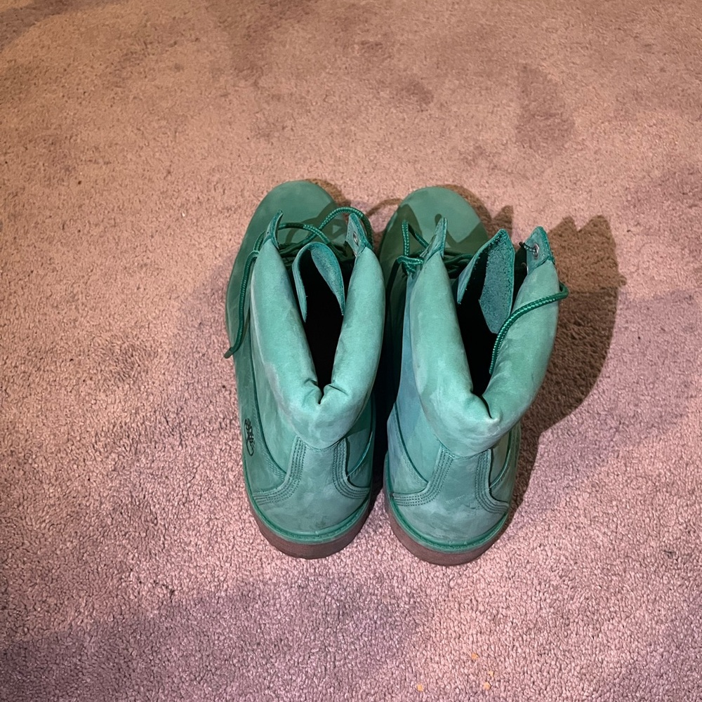 Timberland Green Nubuck Lace-Up Men's Boots - Picture 11 of 12